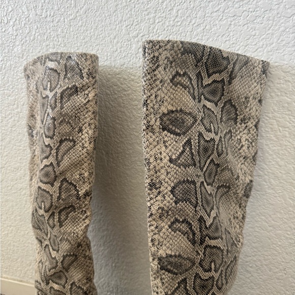 Express Snake Print Over the Knee Boots Size 7 - Picture 10 of 10